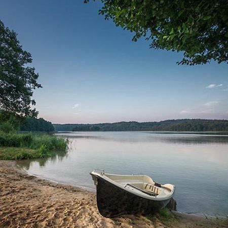 Pensjonat Nad Jeziorem Lakeside Brodnica Dolna Exterior foto