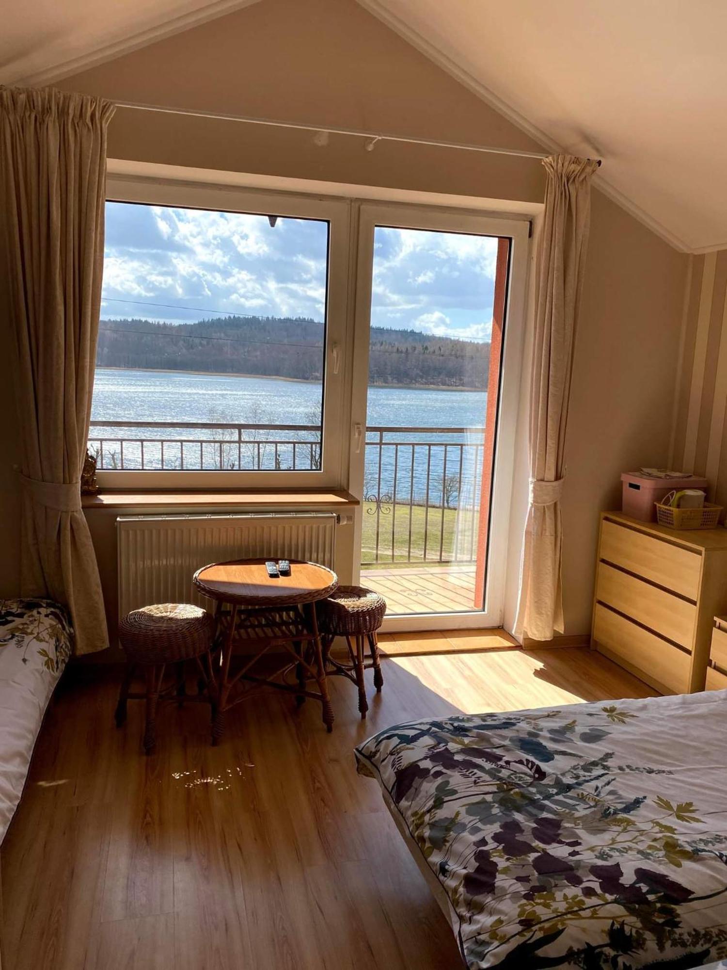 Pensjonat Nad Jeziorem Lakeside Brodnica Dolna Zimmer foto